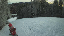 Prostřední část sjezdovky a snowpark
