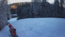 Prostřední část sjezdovky a snowpark