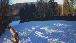 Prostřední část sjezdovky a snowpark