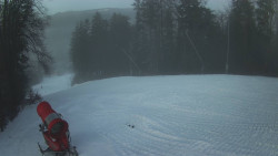 Prostřední část sjezdovky a snowpark