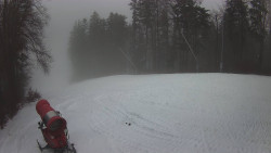 Prostřední část sjezdovky a snowpark