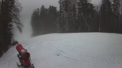 Prostřední část sjezdovky a snowpark