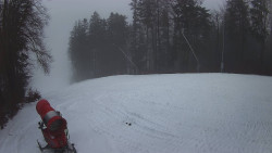 Prostřední část sjezdovky a snowpark