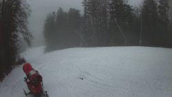 Prostřední část sjezdovky a snowpark