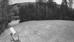 Prostřední část sjezdovky a snowpark