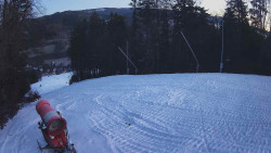 Prostřední část sjezdovky a snowpark
