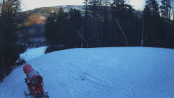 Prostřední část sjezdovky a snowpark