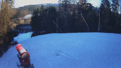 Prostřední část sjezdovky a snowpark