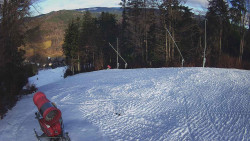 Prostřední část sjezdovky a snowpark