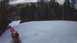 Prostřední část sjezdovky a snowpark