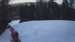 Prostřední část sjezdovky a snowpark