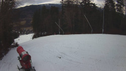 Prostřední část sjezdovky a snowpark