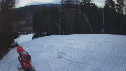 Prostřední část sjezdovky a snowpark