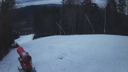 Prostřední část sjezdovky a snowpark