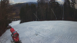 Prostřední část sjezdovky a snowpark