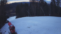 Prostřední část sjezdovky a snowpark
