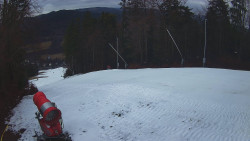 Prostřední část sjezdovky a snowpark