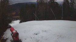 Prostřední část sjezdovky a snowpark