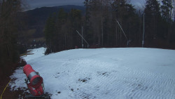 Prostřední část sjezdovky a snowpark