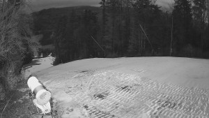 Skiareál Karolinka - Prostřední část sjezdovky a snowpark - 6.12.2025 v 06:50 Skiareál Karolinka - Prostřední část sjezdovky a snowpark - 6.12.2025 v 06:50