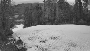 Skiareál Karolinka - Prostřední část sjezdovky a snowpark - 6.12.2025 v 07:02 Skiareál Karolinka - Prostřední část sjezdovky a snowpark - 6.12.2025 v 07:02