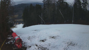 Skiareál Karolinka - Prostřední část sjezdovky a snowpark - 6.12.2025 v 07:05 Skiareál Karolinka - Prostřední část sjezdovky a snowpark - 6.12.2025 v 07:05