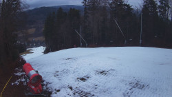 Prostřední část sjezdovky a snowpark