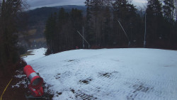 Prostřední část sjezdovky a snowpark