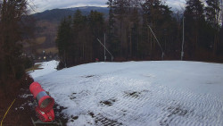 Prostřední část sjezdovky a snowpark