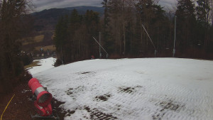 Skiareál Karolinka - Prostřední část sjezdovky a snowpark - 6.12.2025 v 12:05 Skiareál Karolinka - Prostřední část sjezdovky a snowpark - 6.12.2025 v 12:05