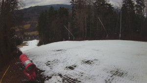 Skiareál Karolinka - Prostřední část sjezdovky a snowpark - 6.12.2025 v 12:15 Skiareál Karolinka - Prostřední část sjezdovky a snowpark - 6.12.2025 v 12:15