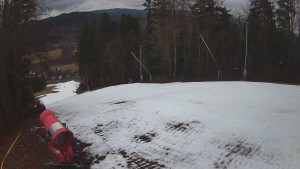 Skiareál Karolinka - Prostřední část sjezdovky a snowpark - 6.12.2025 v 12:20 Skiareál Karolinka - Prostřední část sjezdovky a snowpark - 6.12.2025 v 12:20