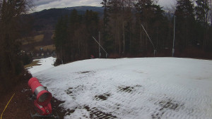 Skiareál Karolinka - Prostřední část sjezdovky a snowpark - 6.12.2025 v 12:35 Skiareál Karolinka - Prostřední část sjezdovky a snowpark - 6.12.2025 v 12:35