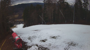 Skiareál Karolinka - Prostřední část sjezdovky a snowpark - 6.12.2025 v 12:50 Skiareál Karolinka - Prostřední část sjezdovky a snowpark - 6.12.2025 v 12:50