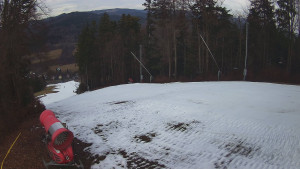 Skiareál Karolinka - Prostřední část sjezdovky a snowpark - 6.12.2025 v 13:35 Skiareál Karolinka - Prostřední část sjezdovky a snowpark - 6.12.2025 v 13:35