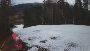 Skiareál Karolinka - Prostřední část sjezdovky a snowpark - 6.12.2025 v 14:05 Skiareál Karolinka - Prostřední část sjezdovky a snowpark - 6.12.2025 v 14:05