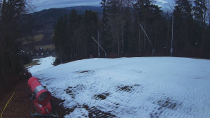 Skiareál Karolinka - Prostřední část sjezdovky a snowpark - 6.12.2025 v 15:32 Skiareál Karolinka - Prostřední část sjezdovky a snowpark - 6.12.2025 v 15:32