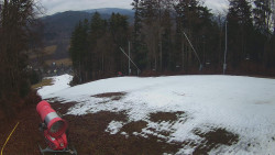 Prostřední část sjezdovky a snowpark