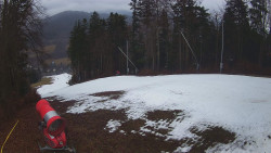 Prostřední část sjezdovky a snowpark