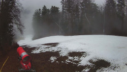 Prostřední část sjezdovky a snowpark