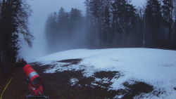 Prostřední část sjezdovky a snowpark