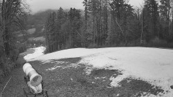 Prostřední část sjezdovky a snowpark