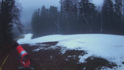 Prostřední část sjezdovky a snowpark