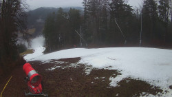 Prostřední část sjezdovky a snowpark