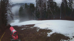 Prostřední část sjezdovky a snowpark