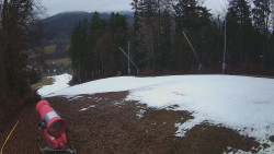 Prostřední část sjezdovky a snowpark