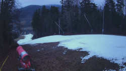 Prostřední část sjezdovky a snowpark