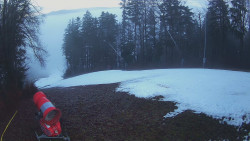 Prostřední část sjezdovky a snowpark