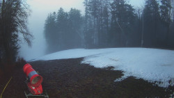Prostřední část sjezdovky a snowpark