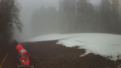Prostřední část sjezdovky a snowpark